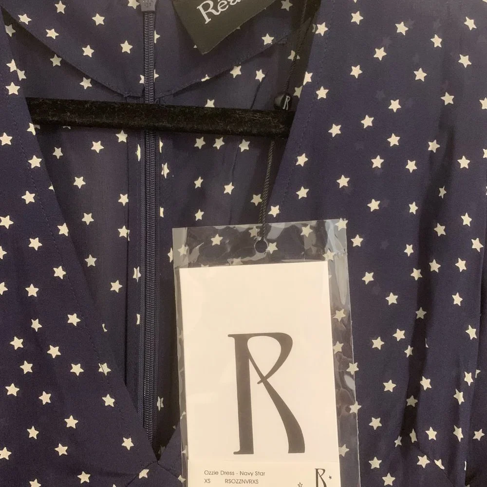 Réalisation Par silk Ozzie dress in navy star print (XS) - Picture 2 of 4